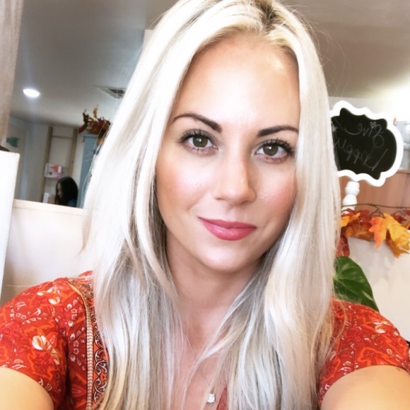 Meet your Posher, Simone - Picture 1 of 1